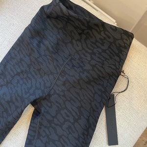 Carbon 38 animal print leggings